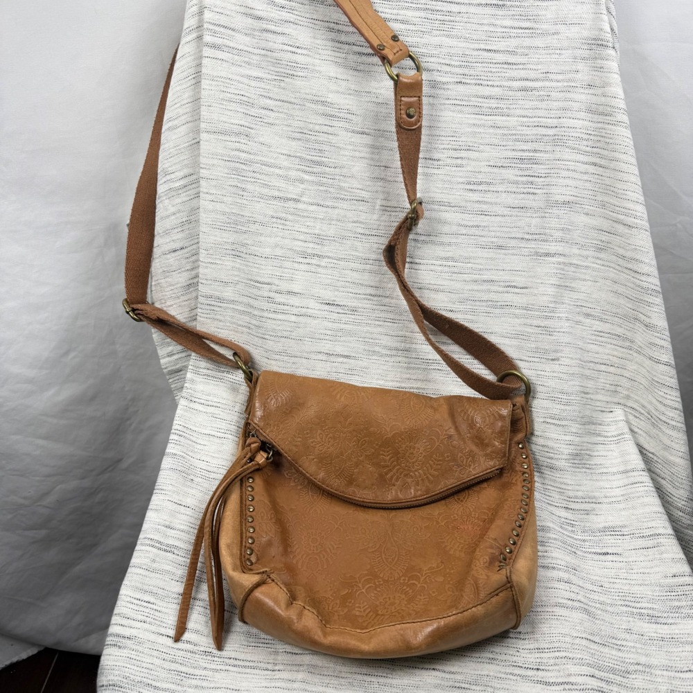 The Sak Silverlake Tan Leather Embossed Foldover Crossbody Bag Boho Western - Picture 2 of 14